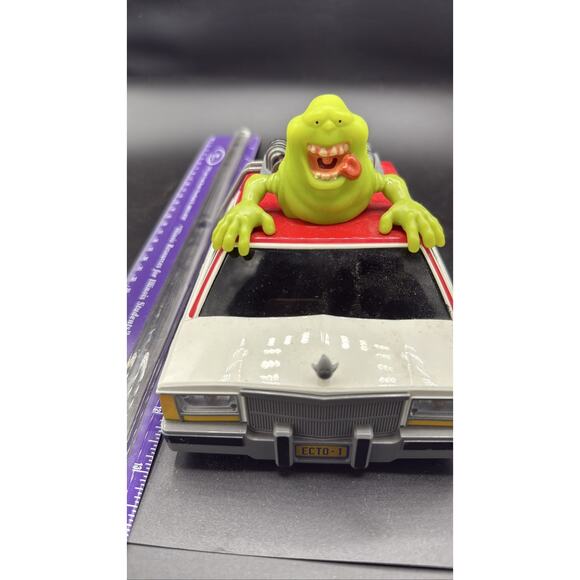 Ghostbusters 2016 Mattel Ecto-1 Light Up Car with Slimer Figure Toy 203 - Picture 1 of 4